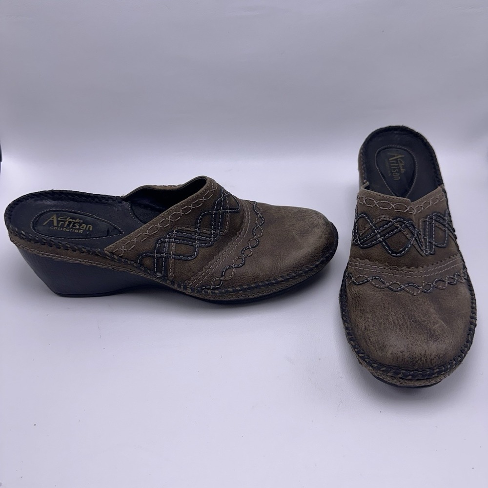 Clarks Artisan 10M Mules Brown Distressed Stitched Design Leather Wedge Clogs